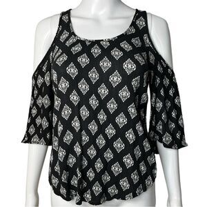 Eyeshadow Boho Patterned Cold Shoulder Long Sleeve Blouse Black & White XS